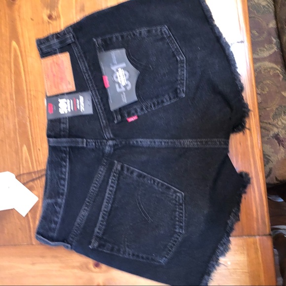 Levi’s 501 Original Cutoff Denim Shorts, Size 28 in Wise Up 🤩 T6 - Picture 6 of 9